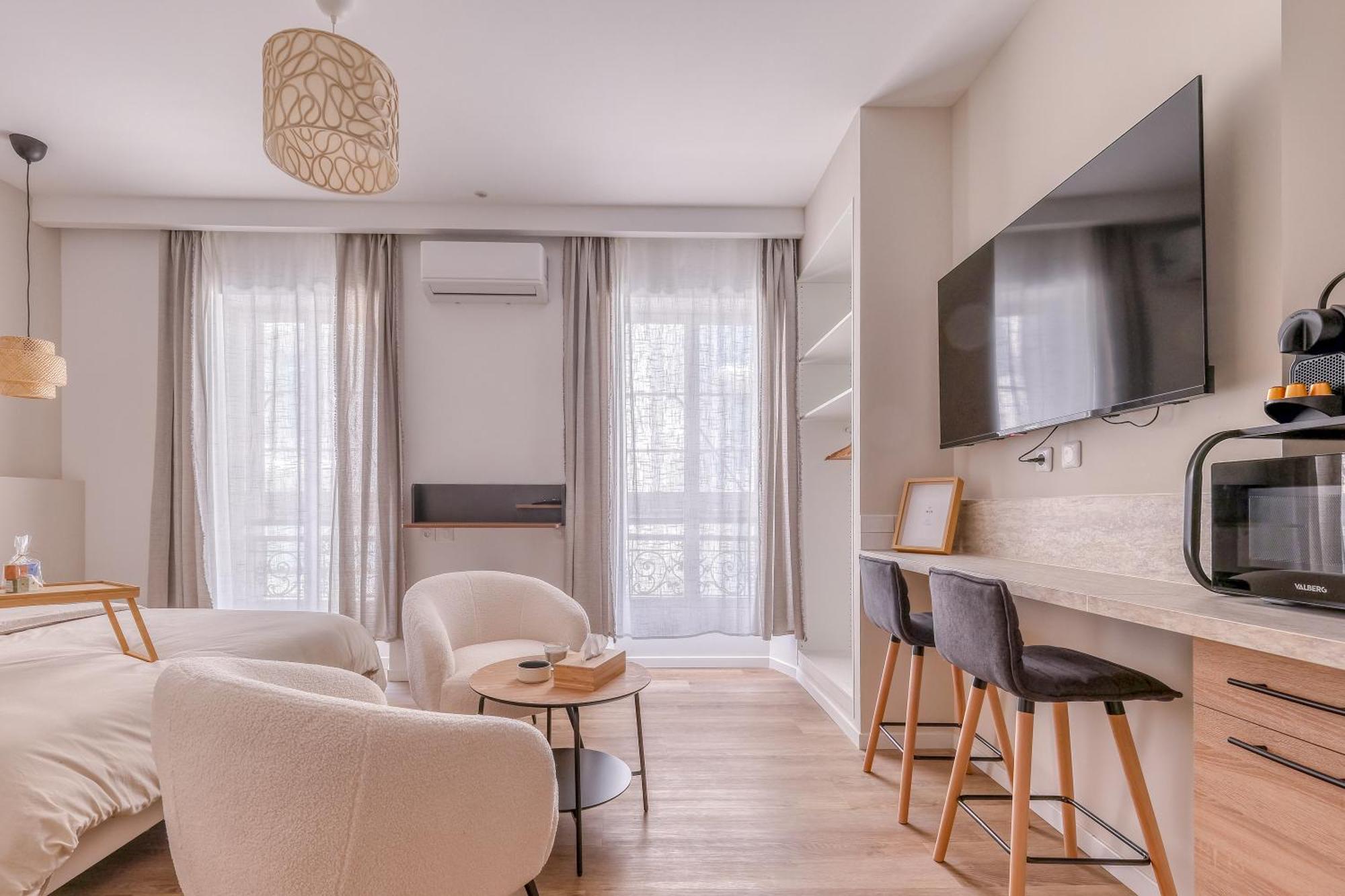 Short Time Suites Toulon Centre 4 Check-In Auto Buitenkant foto