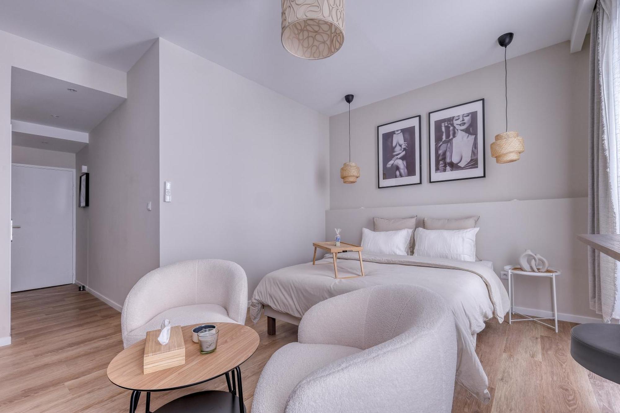 Short Time Suites Toulon Centre 4 Check-In Auto Buitenkant foto