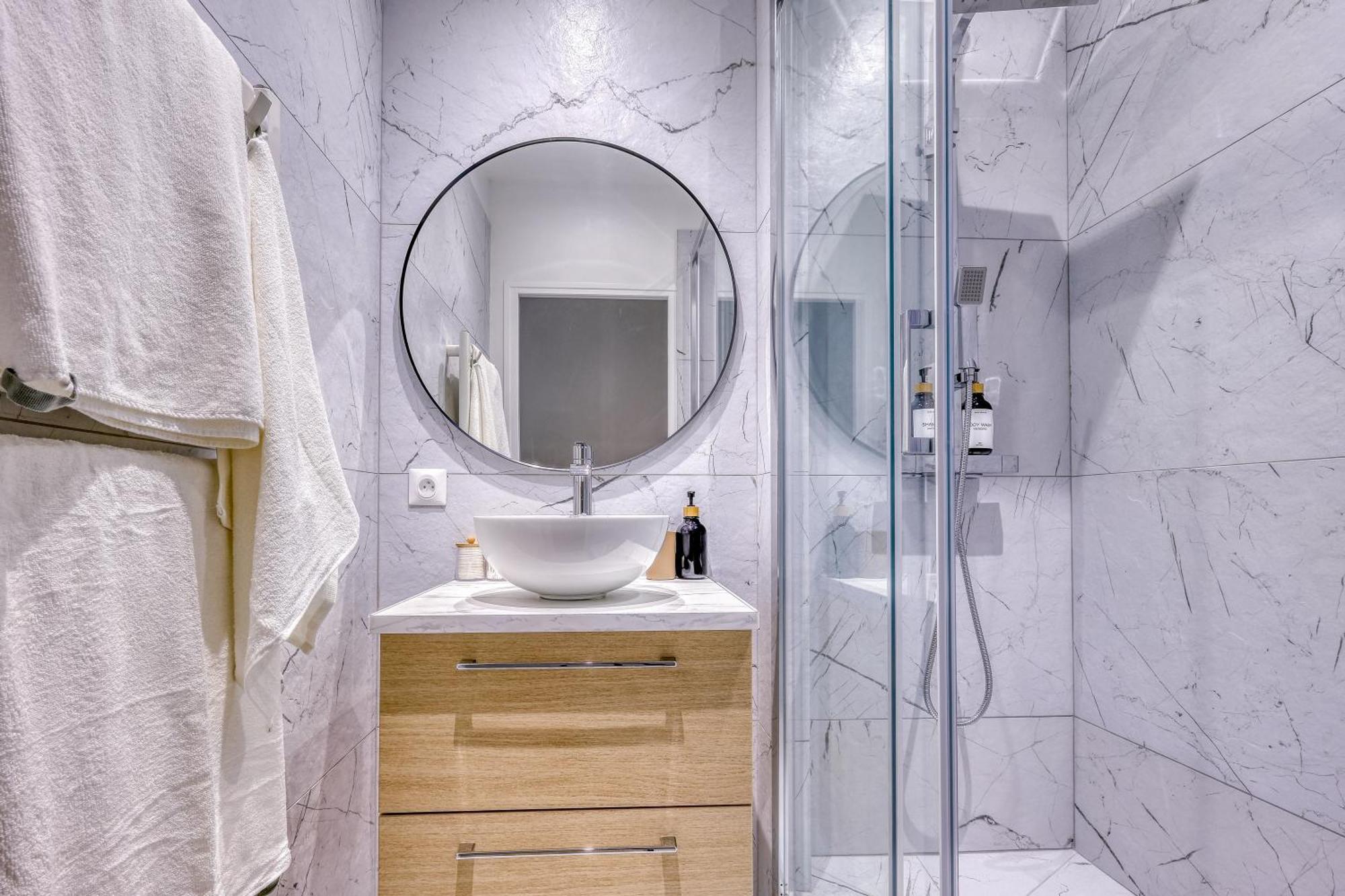 Short Time Suites Toulon Centre 4 Check-In Auto Buitenkant foto